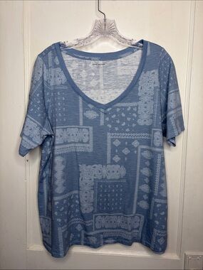 Lane Bryant Bandana Print Vneck Blue Top Jersey Knit Tee Boho Sz 14/16